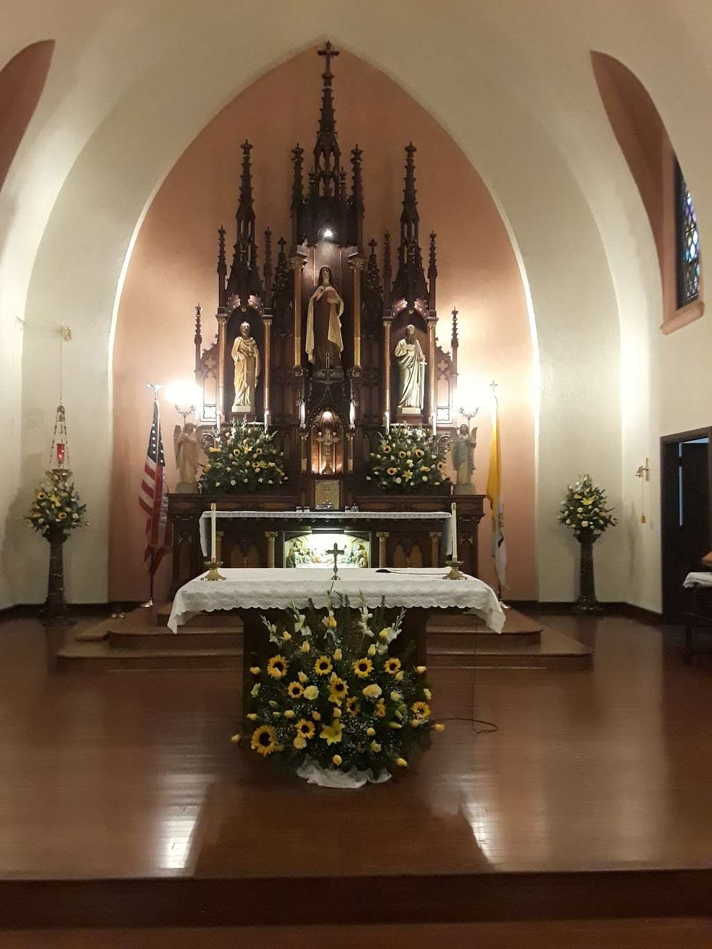 Saint Teresa of Avila Church | 2216 Fargo St, Los Angeles, CA 90039 | Phone: (323) 664-8426