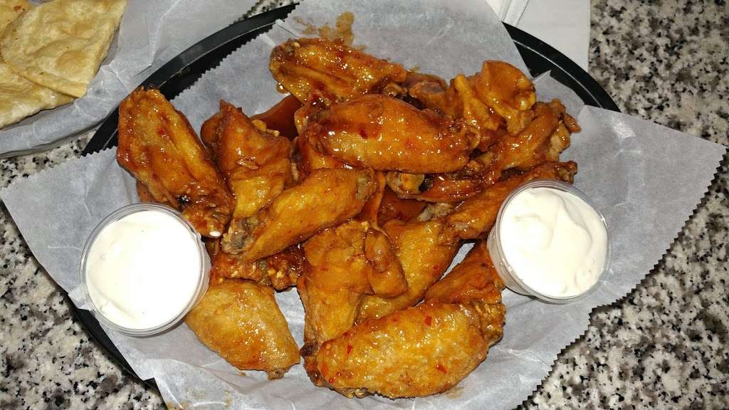 Chicago Sports Bar & Grill | 1179 Airport Rd, Allentown, PA 18109, USA | Phone: (610) 776-2090