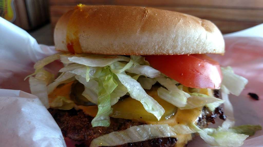 Bobby Js Old Fashioned Hamburgers | 13247 Bandera Rd, Helotes, TX 78023, USA | Phone: (210) 695-4941