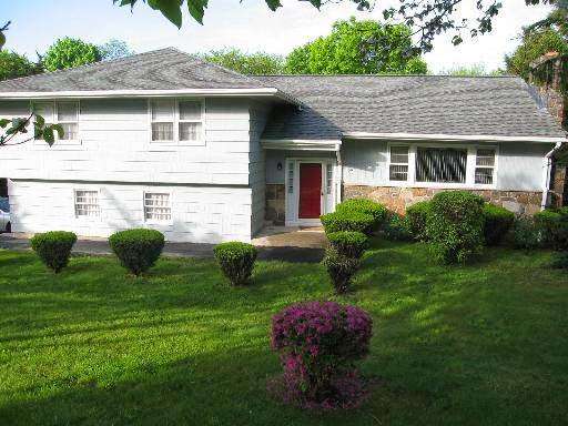 Berkshire Hathaway HomeServices New England Properties | 6523 Main St, Trumbull, CT 06611, USA | Phone: (203) 261-2260
