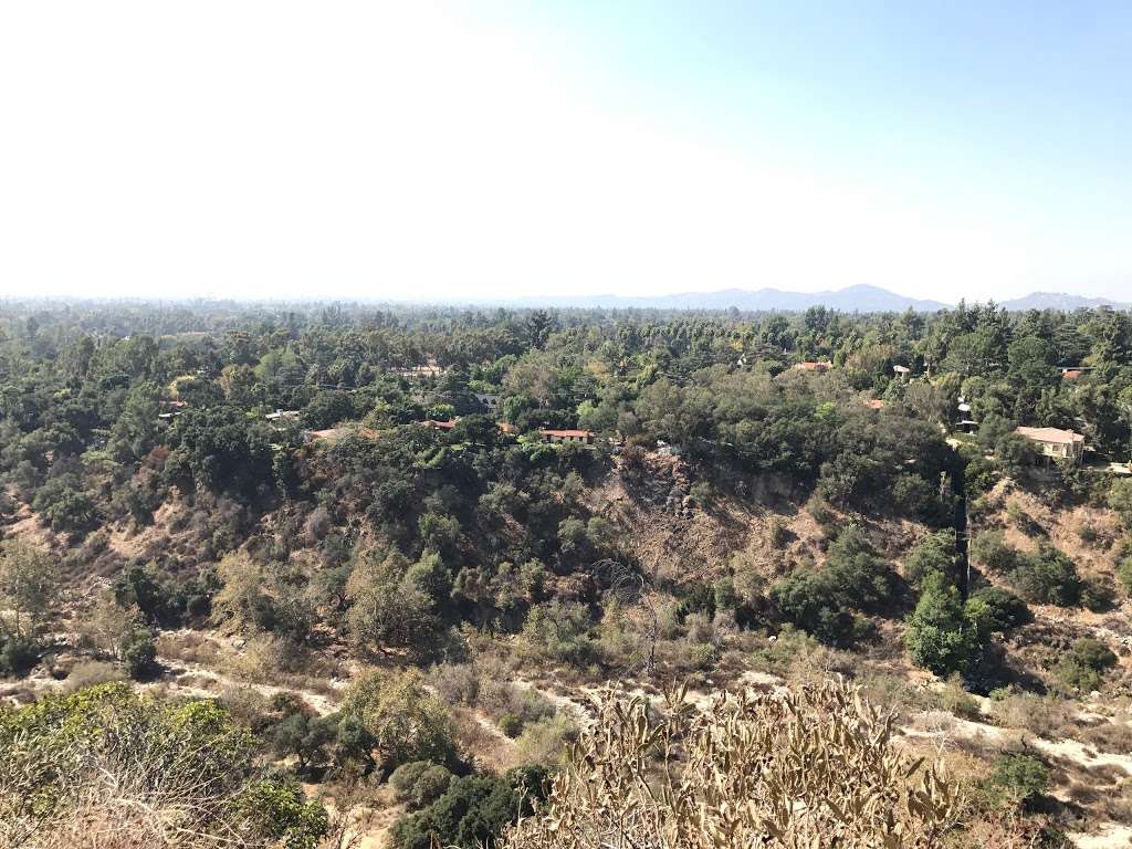 Henninger Trailhead | 2202-2248 N Altadena Dr, Pasadena, CA 91107