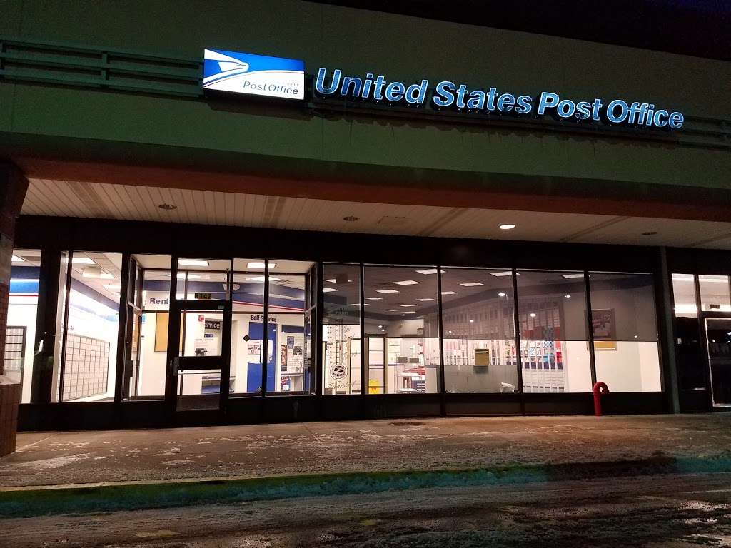 United States Postal Service | 3147 E Main St, Mohegan Lake, NY 10547 | Phone: (800) 275-8777