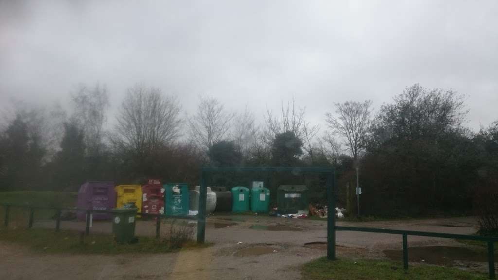 Bottle Bank Recycling Centre | Dartford DA2 7AB, UK