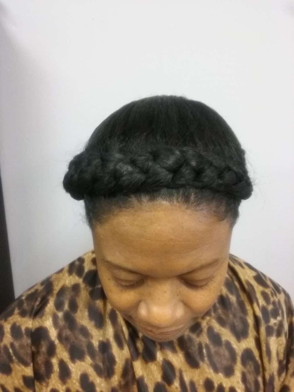 Robert Young Salons Inc | 9387 Richmond Ave, Houston, TX 77063, USA | Phone: (713) 782-1088