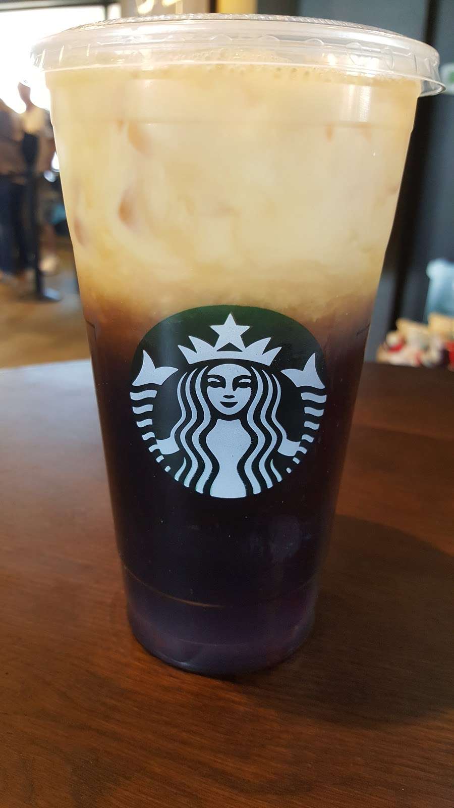 Starbucks | 240 West Fitzgerald Blvd, Edwards AFB, CA 93524, USA | Phone: (661) 258-4510