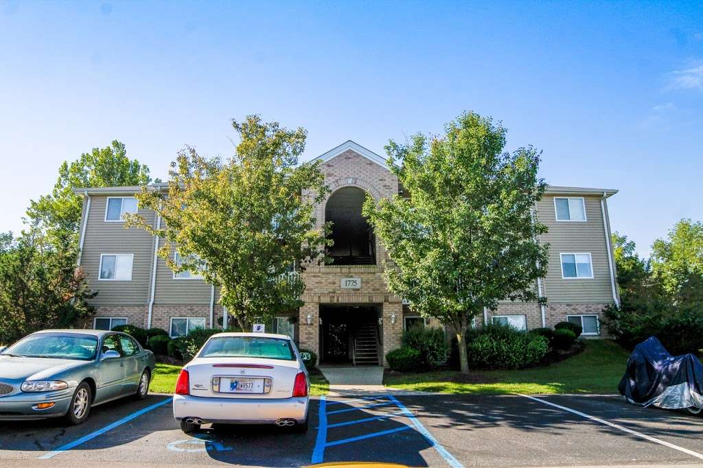 Honey Creek Apartments | 1797 Honey Lane Apt. #3, Greenwood, IN 46143, USA | Phone: (317) 215-6150