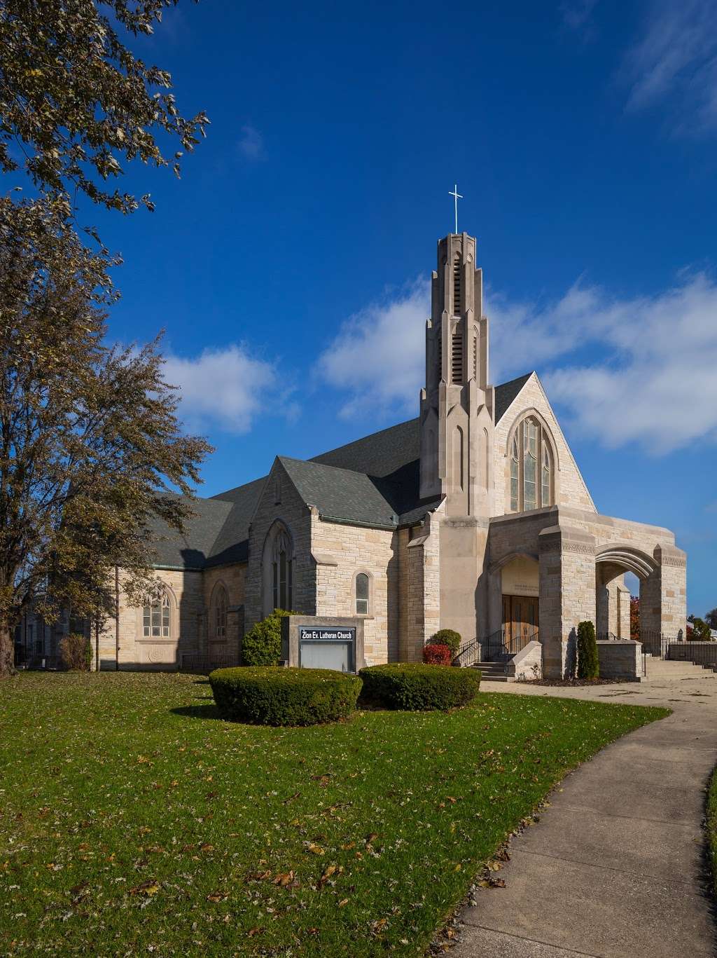 Zion Evangelical Lutheran Church | 8600 W Lawrence Ave, Norridge, IL 60706 | Phone: (708) 456-8818