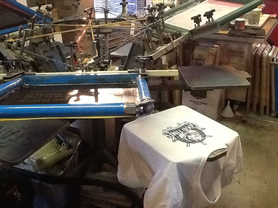 Quality Screen Print | 4N036 IL-59, West Chicago, IL 60185, USA | Phone: (630) 876-3020