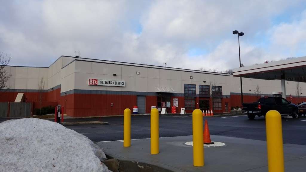 BJs Wholesale Club Tire Center | 106 Federal Rd, Brookfield, CT 06804 | Phone: (203) 460-5000