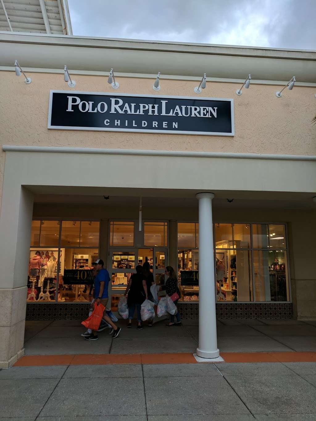 Polo Ralph Lauren Childrens Factory Store | 8200 Vineland Ave Ste 1155, Orlando, FL 32821 | Phone: (407) 465-8642