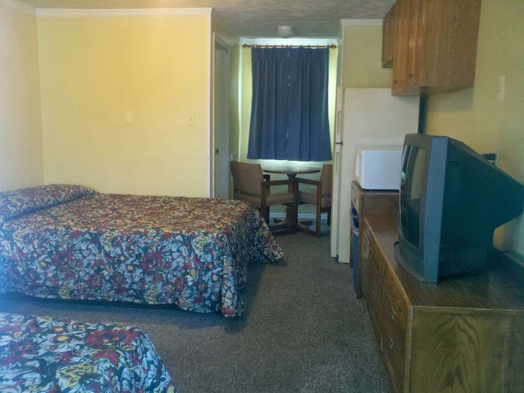 Lorrys Island End Motel | 23 W Washington Ave, Beach Haven, NJ 08008, USA | Phone: (609) 492-6363