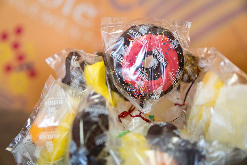 Edible Arrangements | 5310 East Sam Houston Pkwy N s, Houston, TX 77015 | Phone: (281) 452-2040