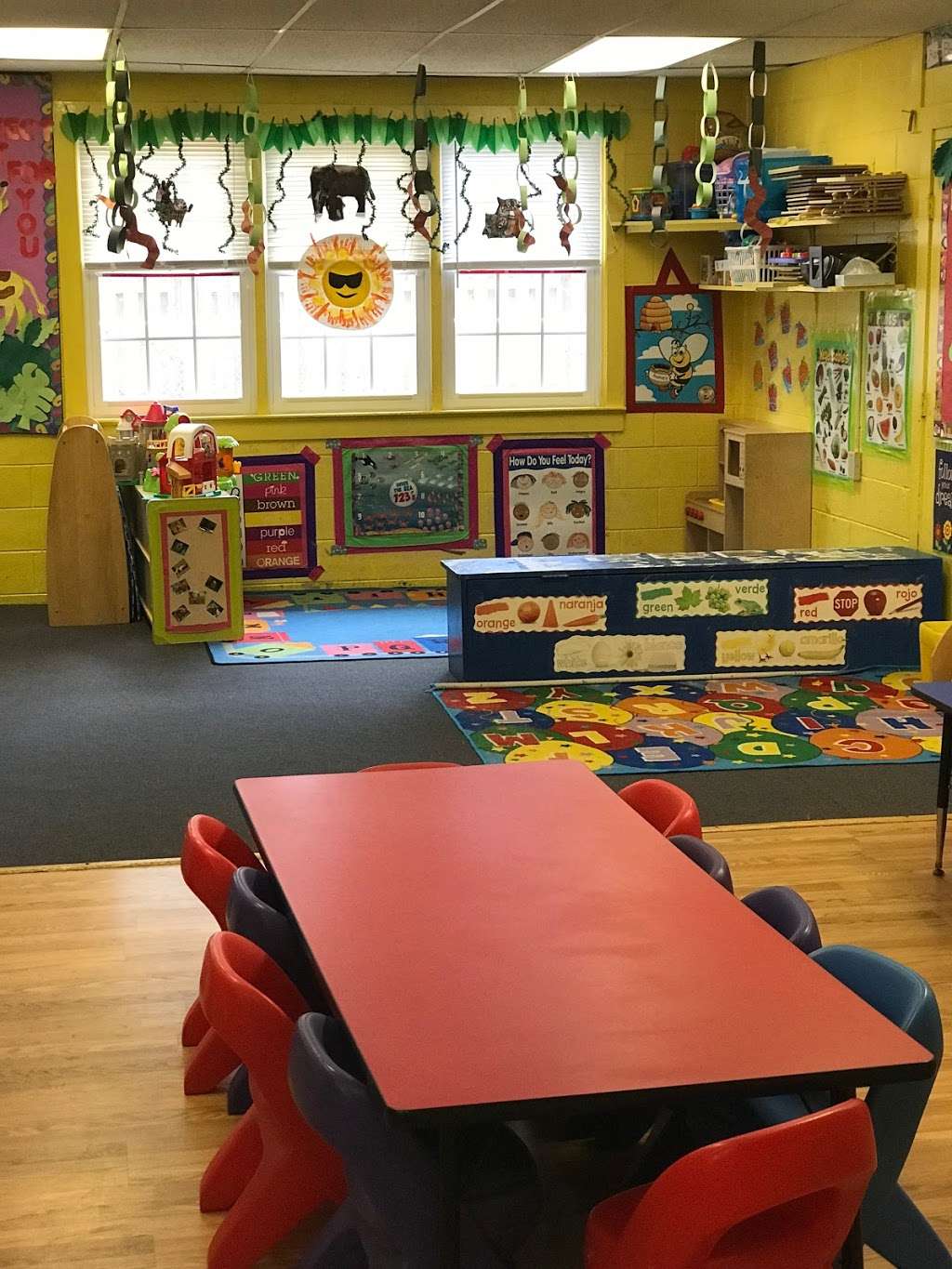 Busy Bee School of East Windsor | 364 Dutch Neck Rd, East Windsor, NJ 08520, USA | Phone: (609) 448-3883