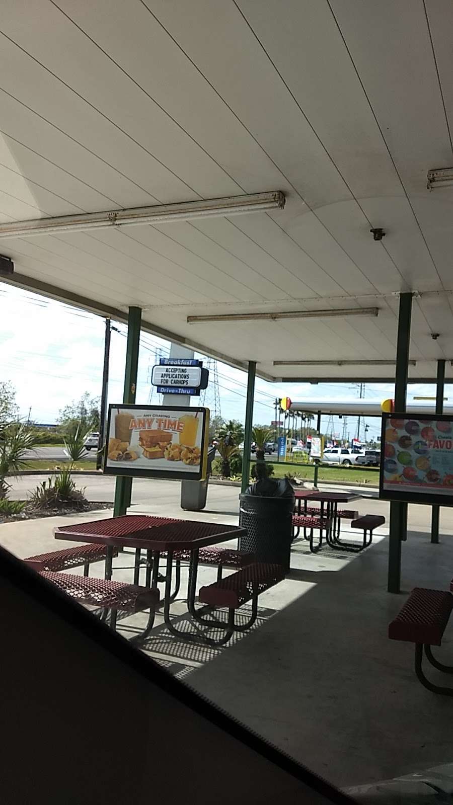 Sonic Drive-In | 1355 TX-146, Kemah, TX 77565, USA | Phone: (281) 334-5511