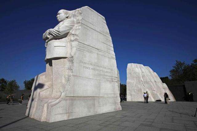 Martin Luther King Jr. Memorial Book store | 121 West Basin Dr SW, Washington, DC 20418, USA | Phone: (202) 347-1988