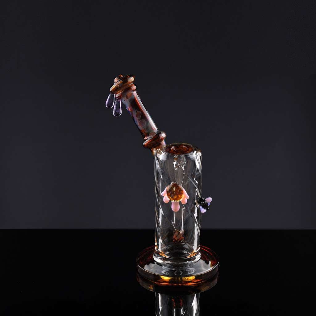 Glass Pipes Wholesale | 360 S East End Ave l, Pomona, CA 91766 | Phone: (909) 713-8885