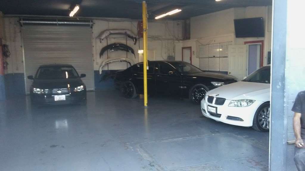 First Class Collision Repair | 18111 Valley Blvd, Bloomington, CA 92316 | Phone: (909) 440-5785