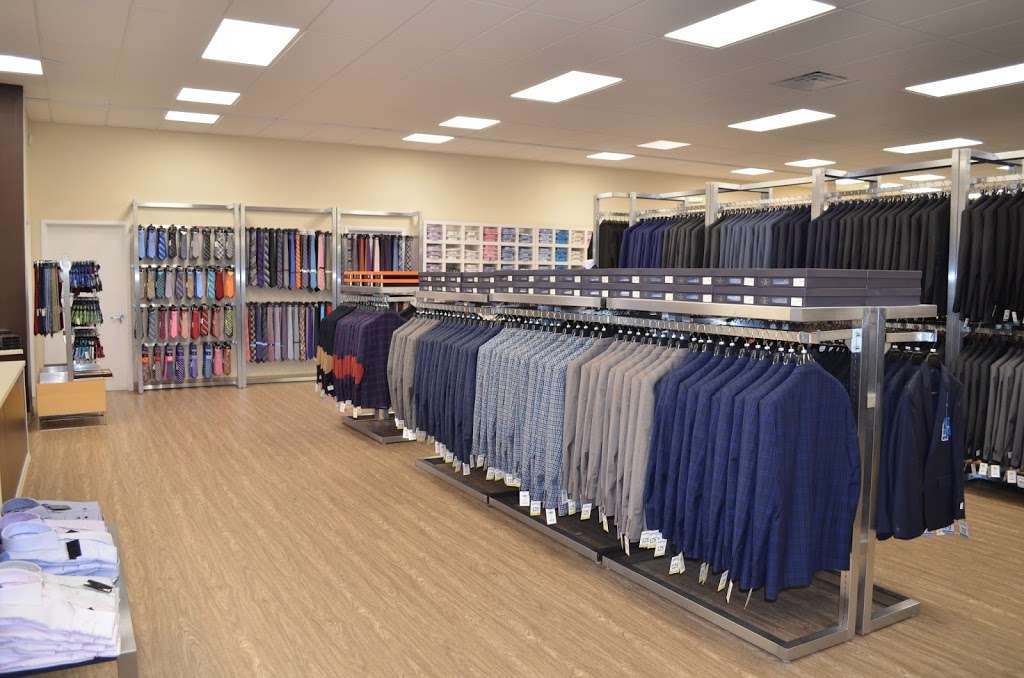 The Suit Store Outlet | 328 NJ-4, Paramus, NJ 07652, USA | Phone: (201) 880-0382
