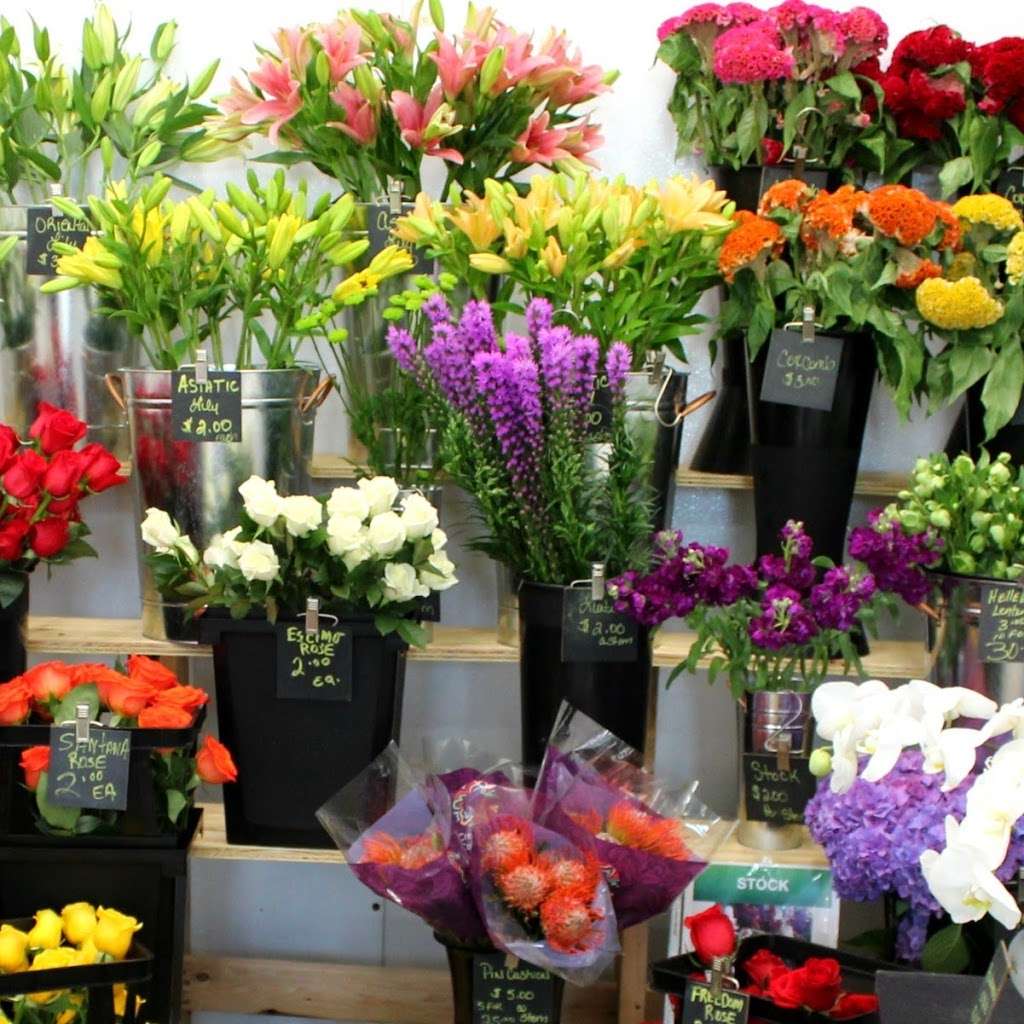 Charlotte Flower Market | 800 Clanton Rd suite q, Charlotte, NC 28217, USA | Phone: (704) 523-2280