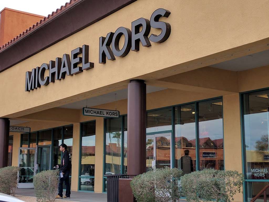 Michael Kors Outlet | 2796 Tanger Way #315, Barstow, CA 92311, USA | Phone: (760) 253-3200