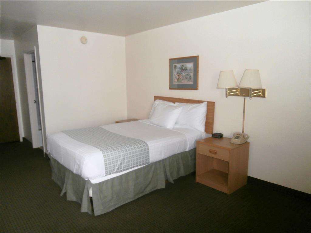 Americas Best Value Inn Longmont | 3815 CO-119, Longmont, CO 80504 | Phone: (303) 776-8700