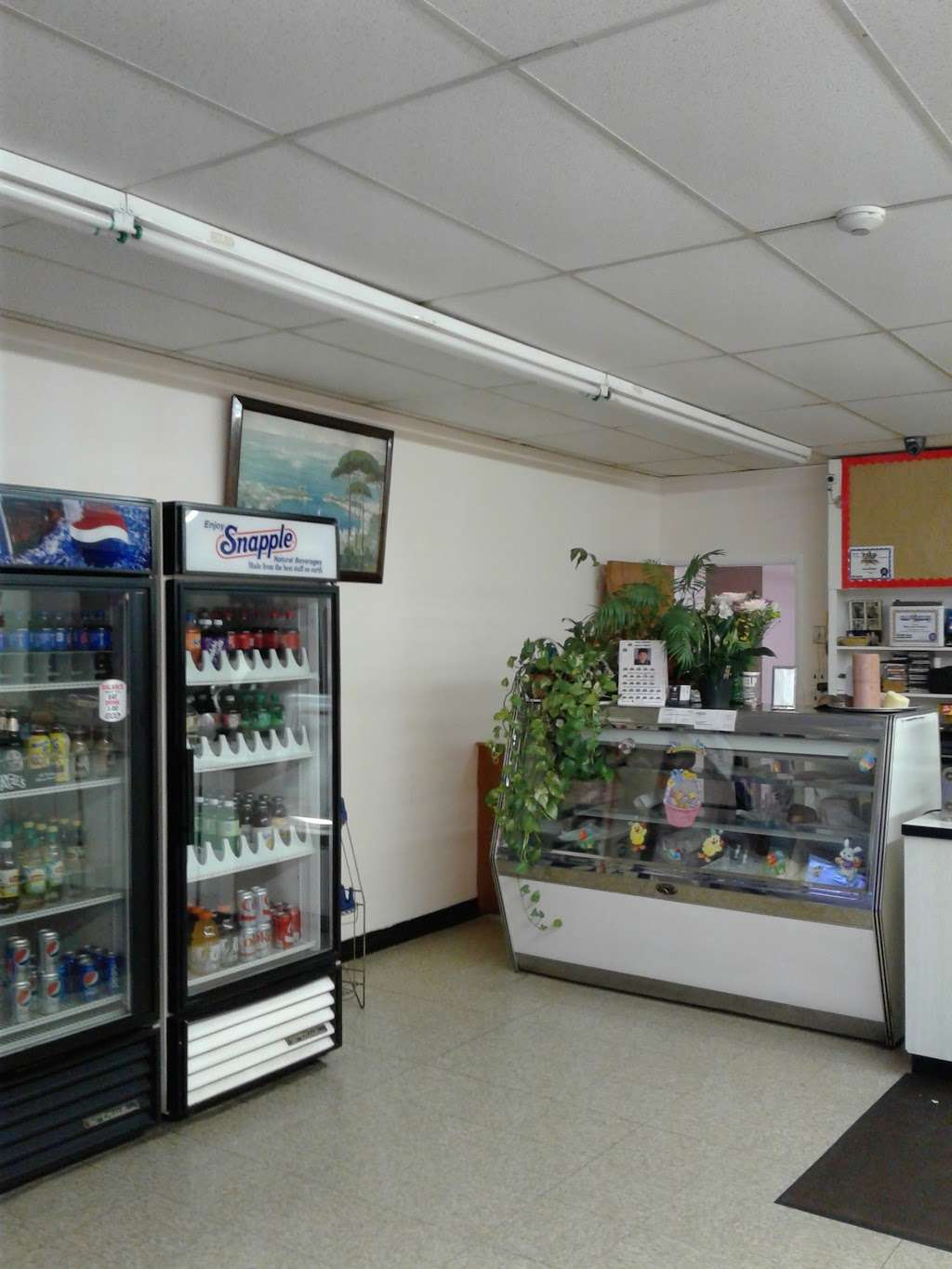 Mike & Emmas Sandwich Shop | 601 MacDade Boulevard, Folsom, PA 19033, USA | Phone: (610) 461-9194