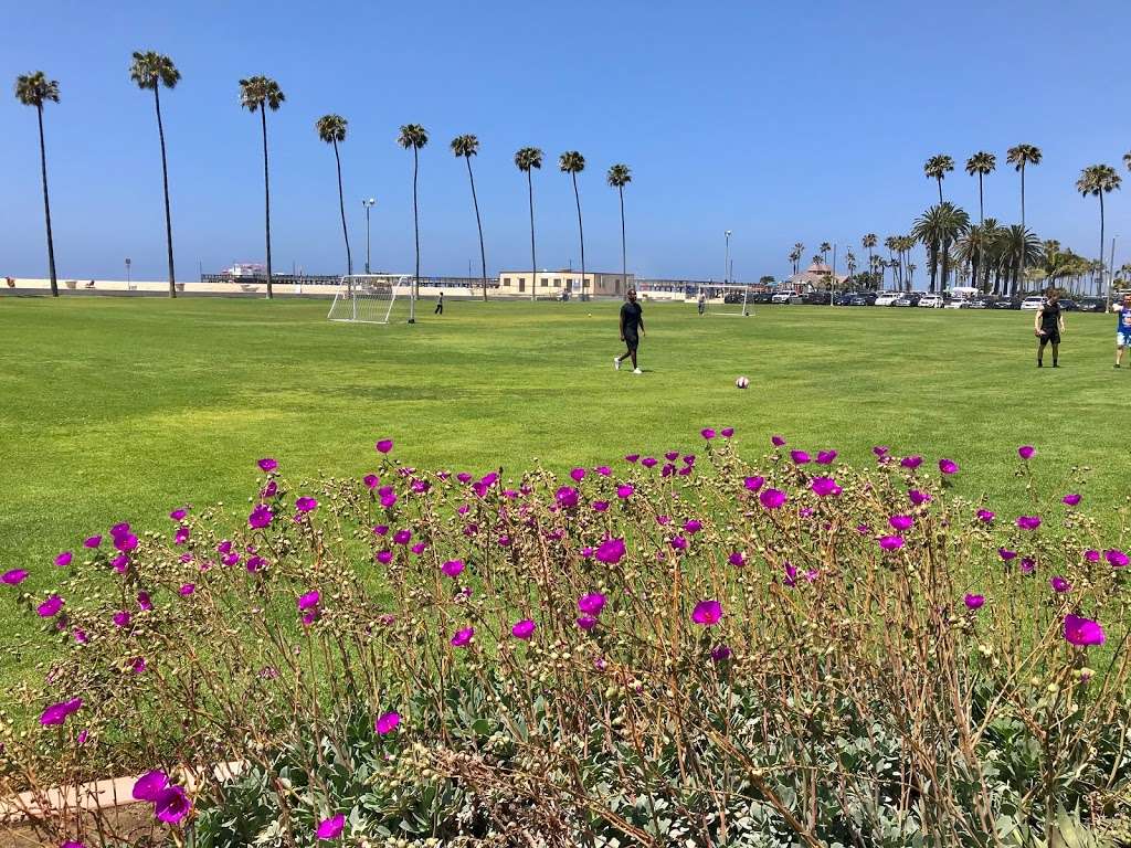 B St Lot | 2-98 B St, Newport Beach, CA 92661, USA