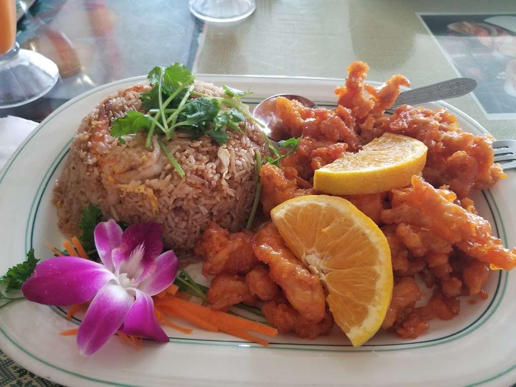 Thai Plate Restaurant | 10311 Hawthorne Blvd #1509, Inglewood, CA 90304, USA | Phone: (310) 412-0111