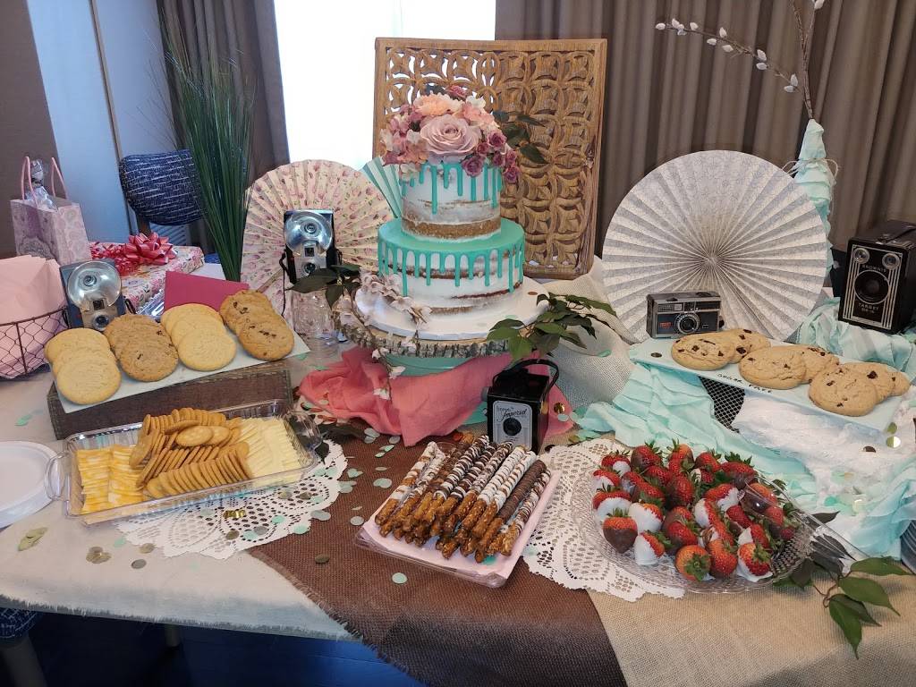 Wichita Cake Creations, All Occasion Cakes and Drive Thru Cupcakes | 550 N Webb Rd, Wichita, KS 67206 | Phone: (316) 617-5477