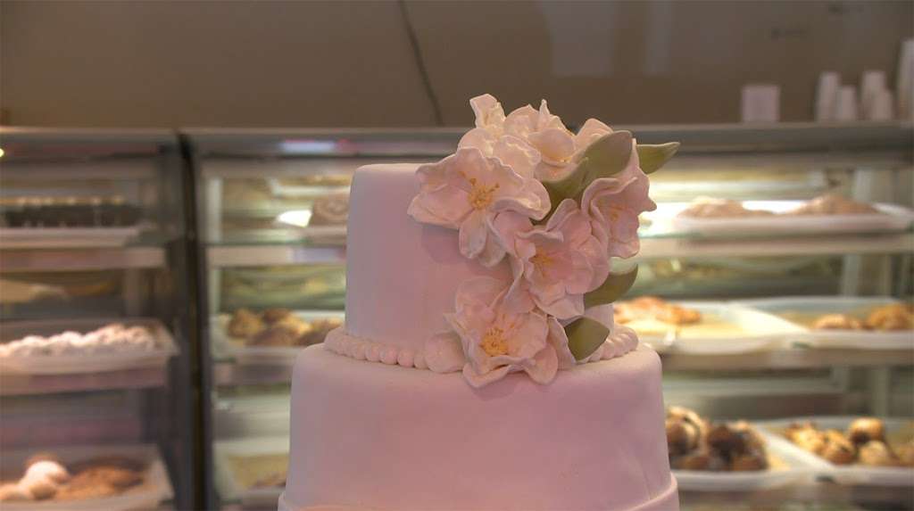 La Placa Family Bakery | 9280 Hwy 9, Ben Lomond, CA 95005, USA | Phone: (831) 609-6552