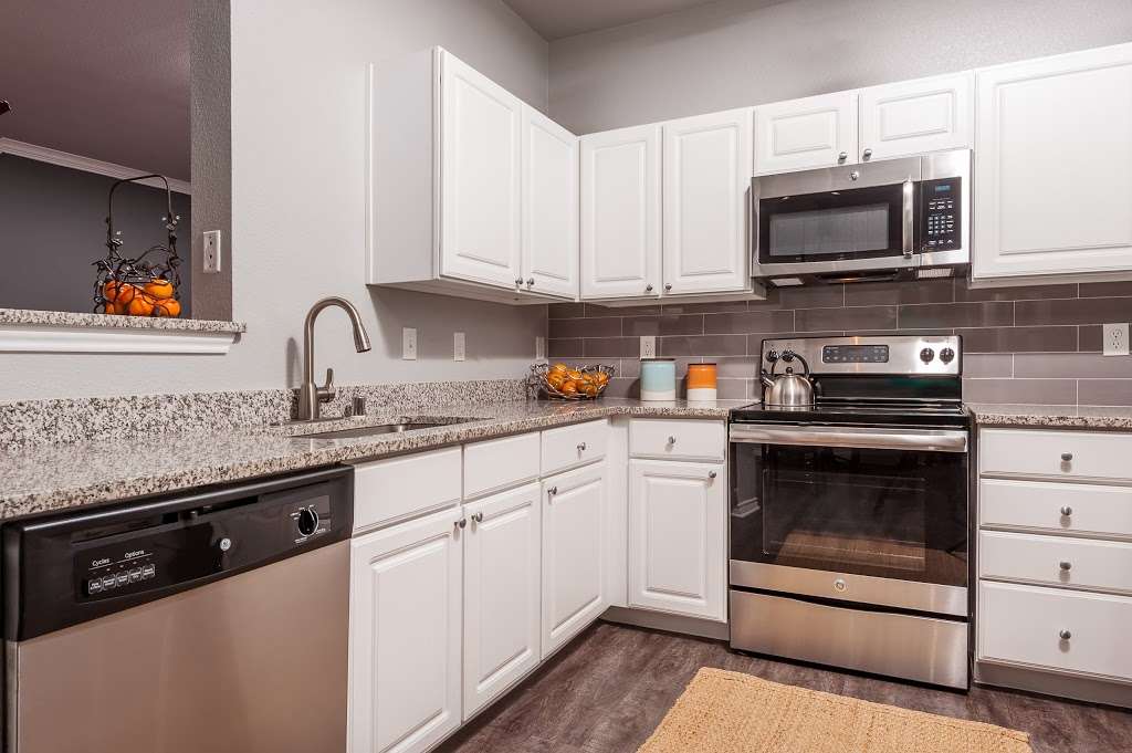 Westbridge Apartment Homes | 2300 Marsh Ln, Carrollton, TX 75006, USA | Phone: (972) 242-4280