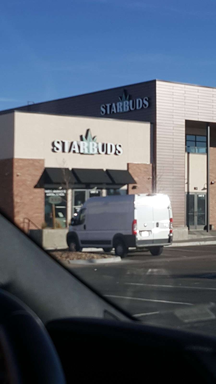 Starbuds Southeast Aurora | 14655 E Arapahoe Rd, Aurora, CO 80016, USA | Phone: (303) 699-1222