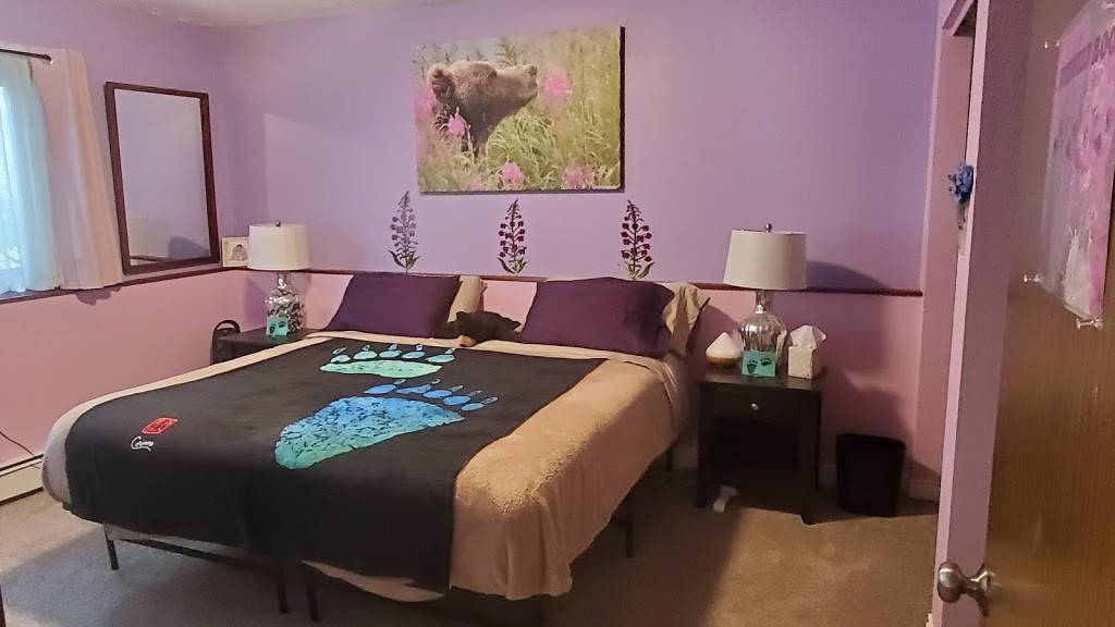 Alaska Bear Den B&B | 3782 Coventry Dr, Anchorage, AK 99507, USA | Phone: (907) 299-0299