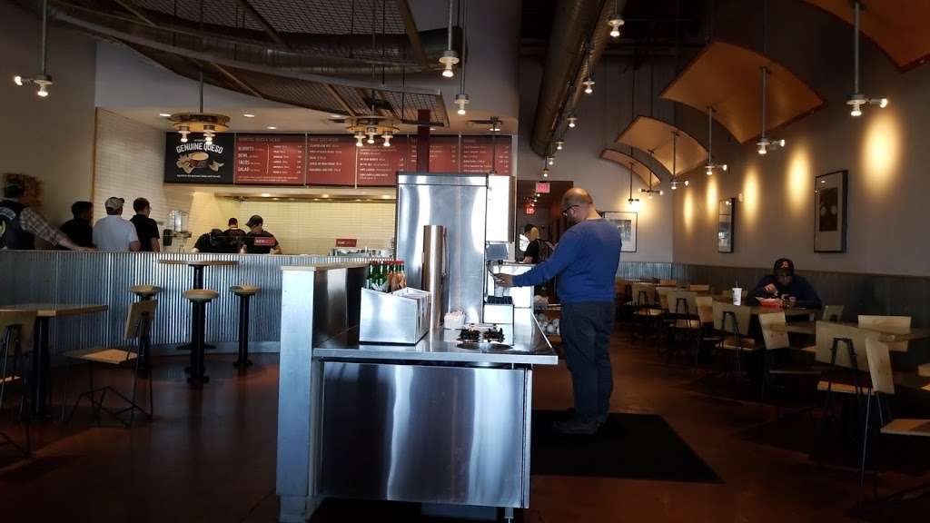 Chipotle Mexican Grill | 2341 Old Willow Rd, Glenview, IL 60025 | Phone: (847) 724-8580