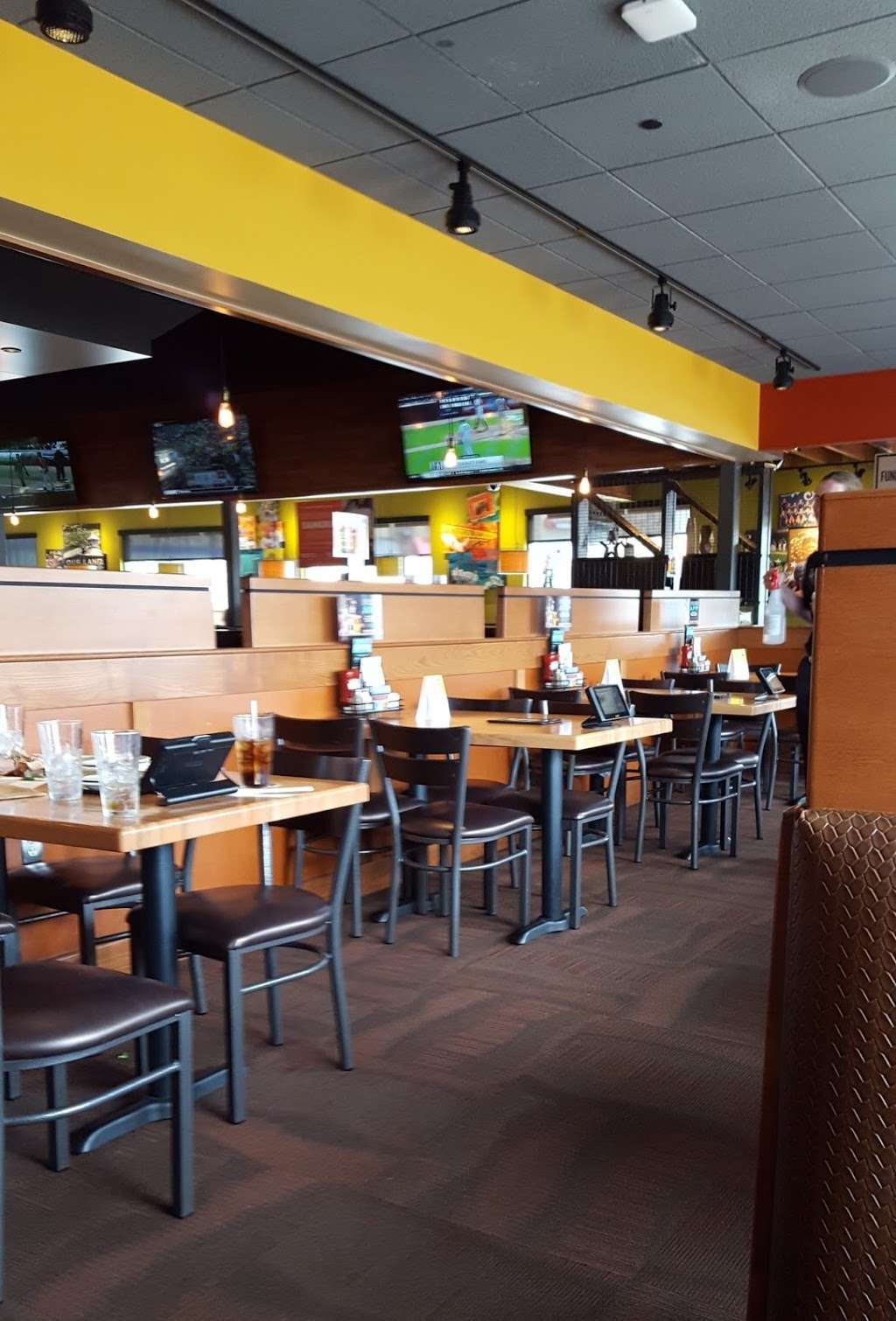 Applebees Grill + Bar | 1255 Raritan Rd Unit #310, Clark, NJ 07066 | Phone: (732) 381-1429