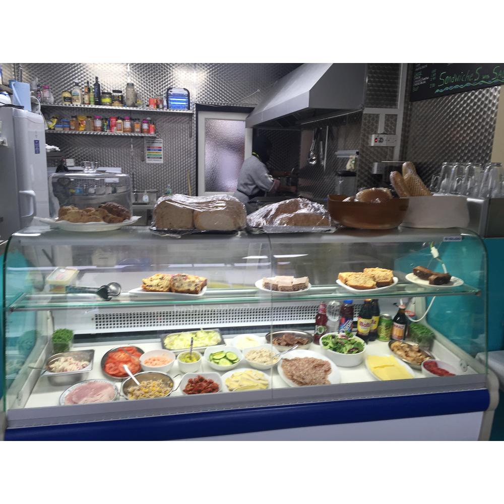 Oasis cafe | 106 Bensham Ln, Thornton Heath, Croydon CR7 7ES, UK | Phone: 020 3441 3090