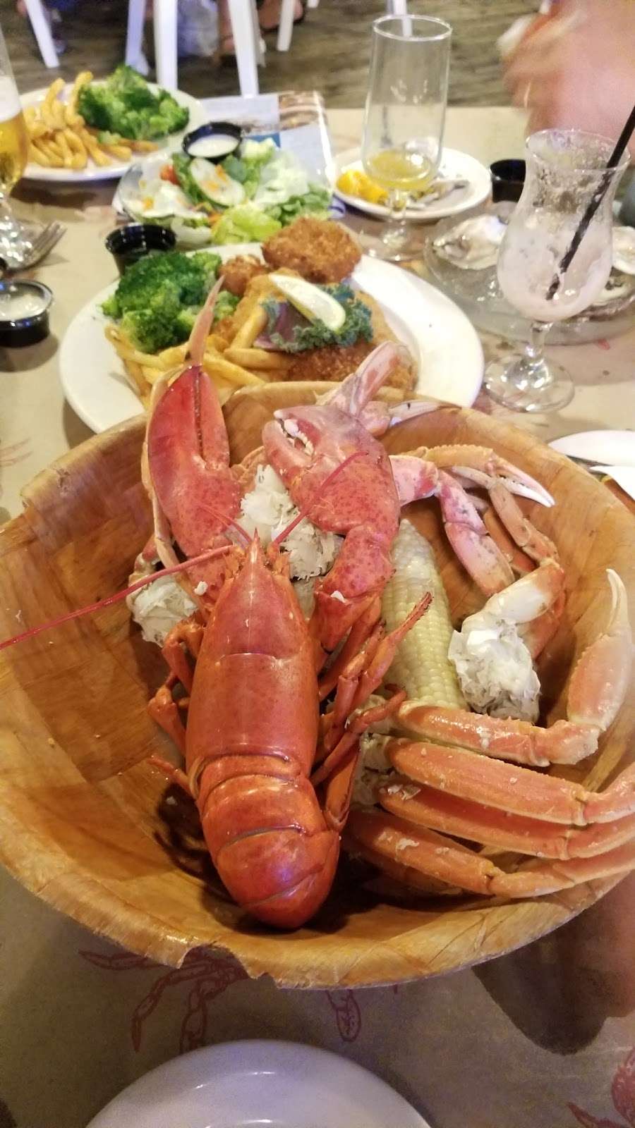 Uries Waterfront Restaurant | 588 W Rio Grande Ave, Wildwood, NJ 08260, USA | Phone: (609) 522-4189