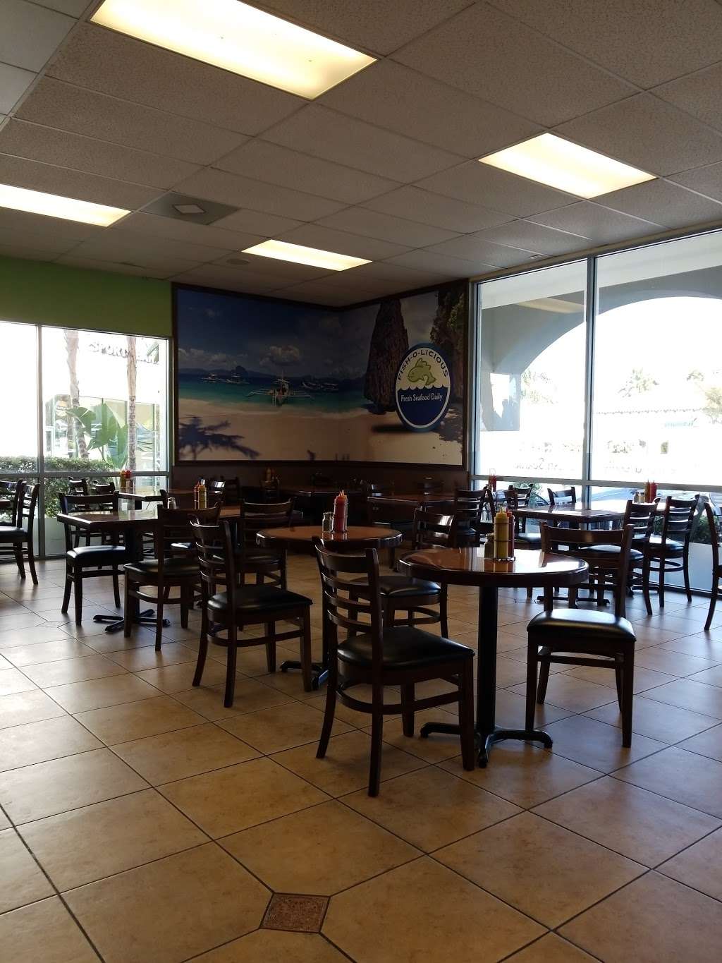 Fish O Licious | 451 Magnolia Ave, Corona, CA 92879 | Phone: (951) 738-9070