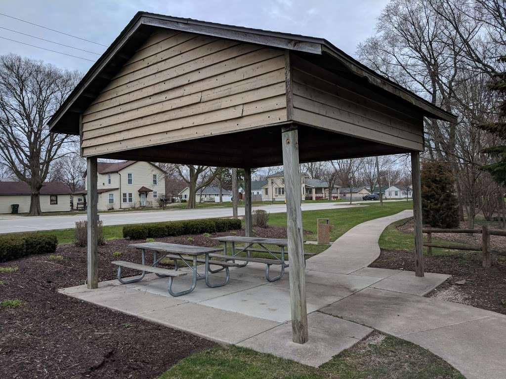 Veterans Park | 102 E Mondamin St, Minooka, IL 60447, USA