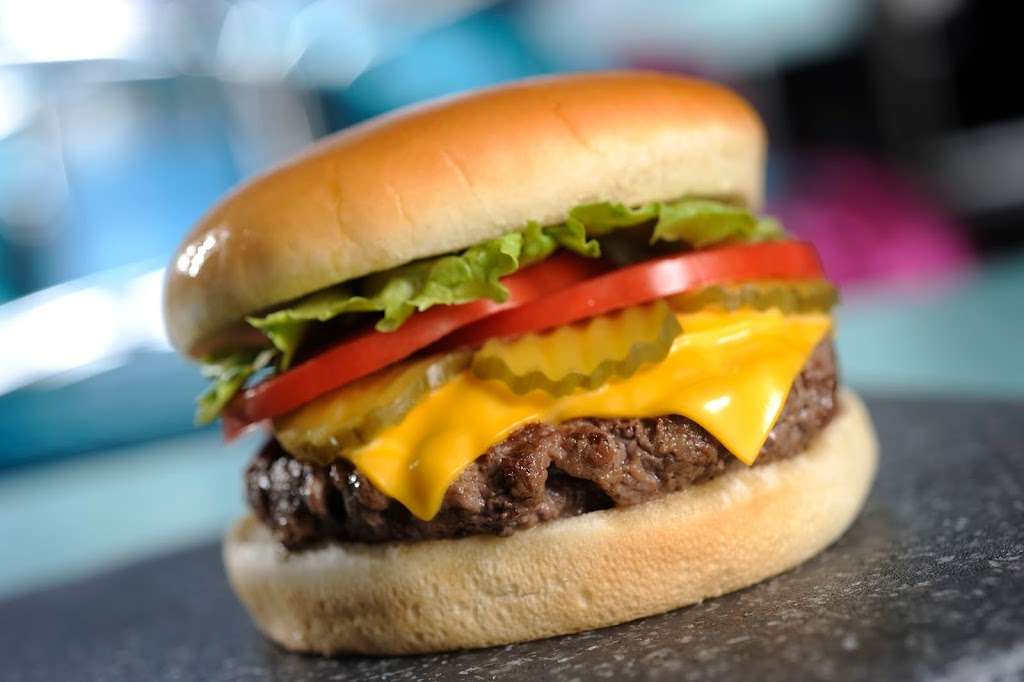 Hwy 55 Burgers Shakes & Fries | 516 Mercantile Pl, Fort Mill, SC 29715, USA | Phone: (803) 396-3999