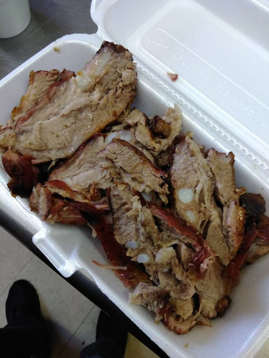 Bar-B-Q Heaven | 877 30th Street, Indianapolis, IN 46205, USA | Phone: (317) 925-6311