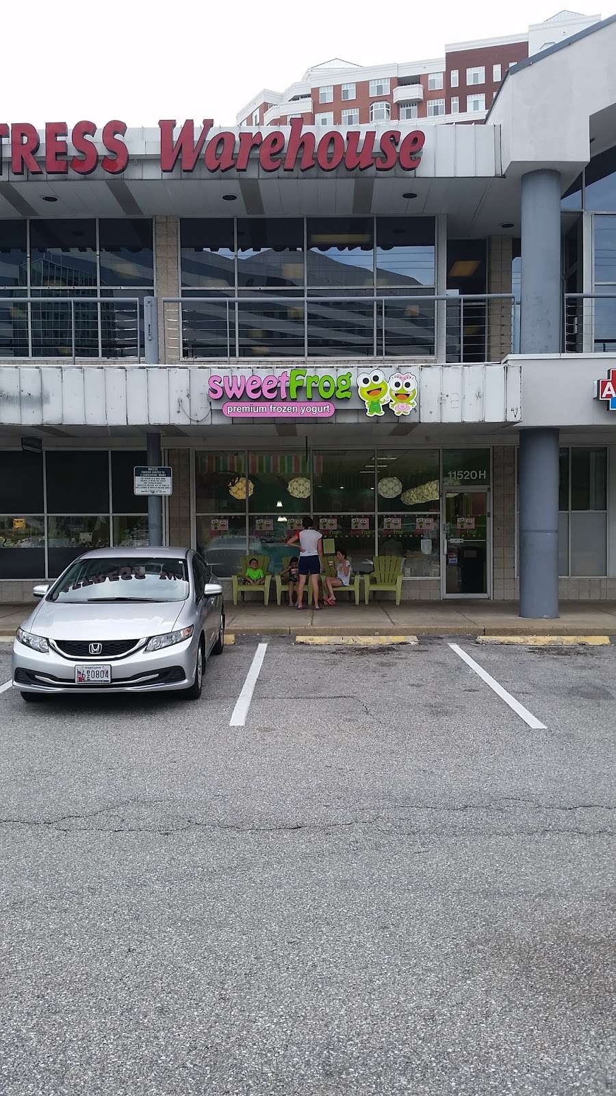 Sweet Frog | 11520- H Rockville Pike, Rockville, MD 20852, USA | Phone: (301) 881-6100