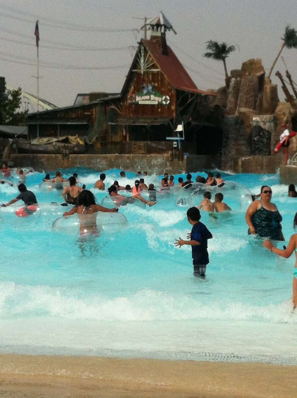 Island Kingdom Water Park | 2000 Elitch Cir, Denver, CO 80204, USA | Phone: (303) 595-4386