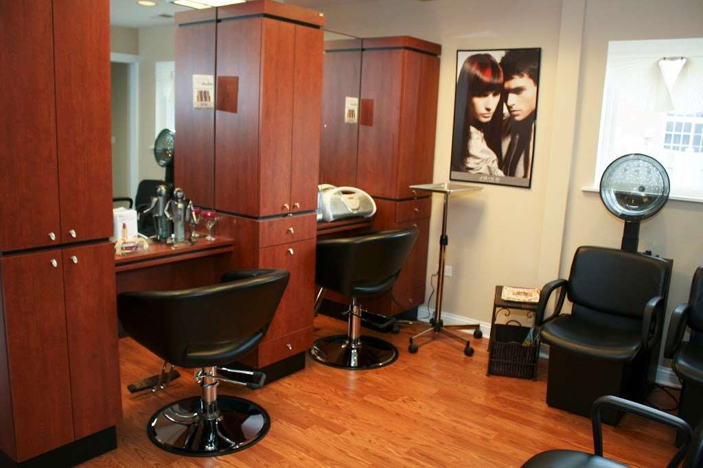 Aspire Salon | 10016 S Roberts Rd # 1S, Palos Hills, IL 60465, USA | Phone: (708) 233-5999