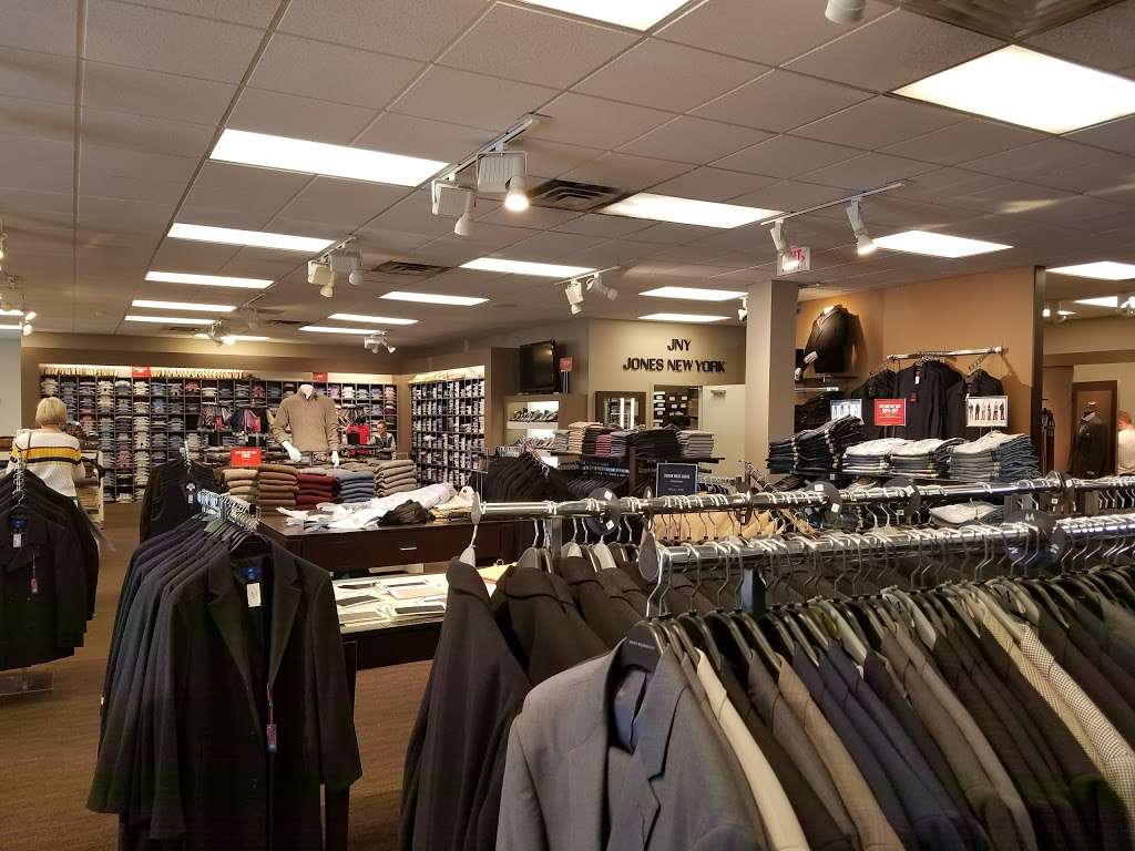 Mens Wearhouse | 838 Us Highway 31 N, Suite 840, Greenwood, IN 46142, USA | Phone: (317) 881-0086