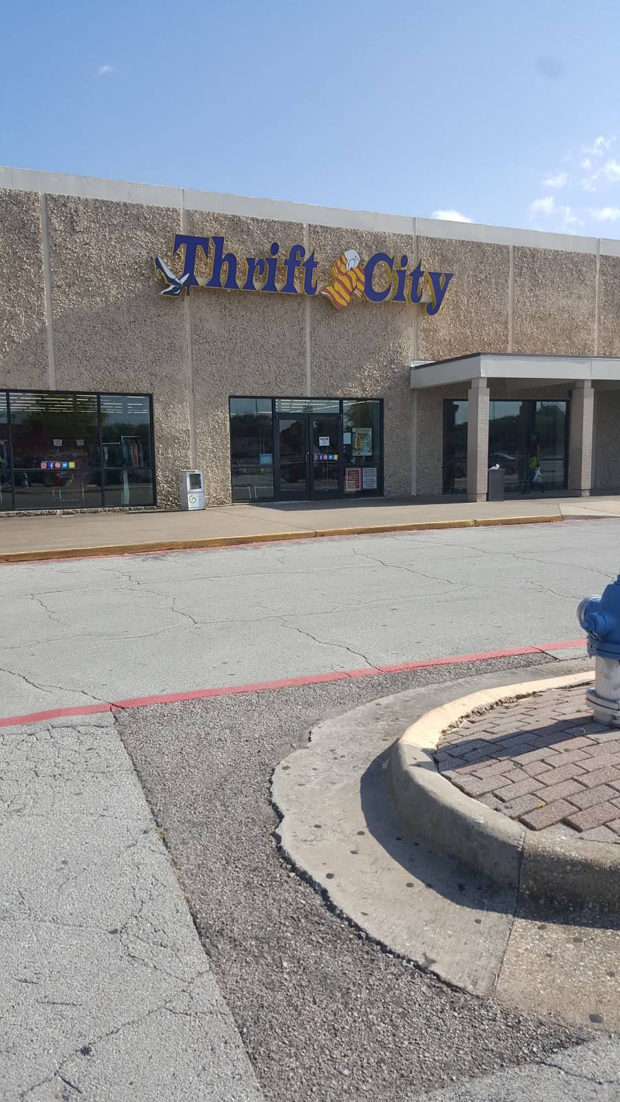 Thrift City - Richardson | 1750 E Belt Line Rd #300, Richardson, TX 75081, USA | Phone: (888) 684-7438