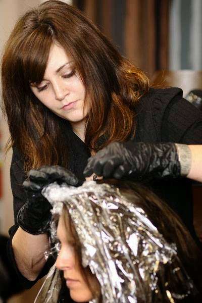 Salon AhLoe | 817 NE Lakewood Blvd, Lees Summit, MO 64064, USA | Phone: (816) 786-3109