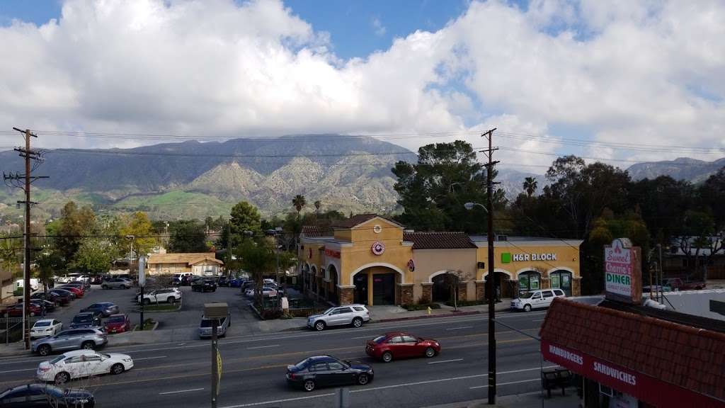 Panda Express | 8231 Foothill Blvd, Sunland-Tujunga, CA 91040, USA | Phone: (818) 352-8645