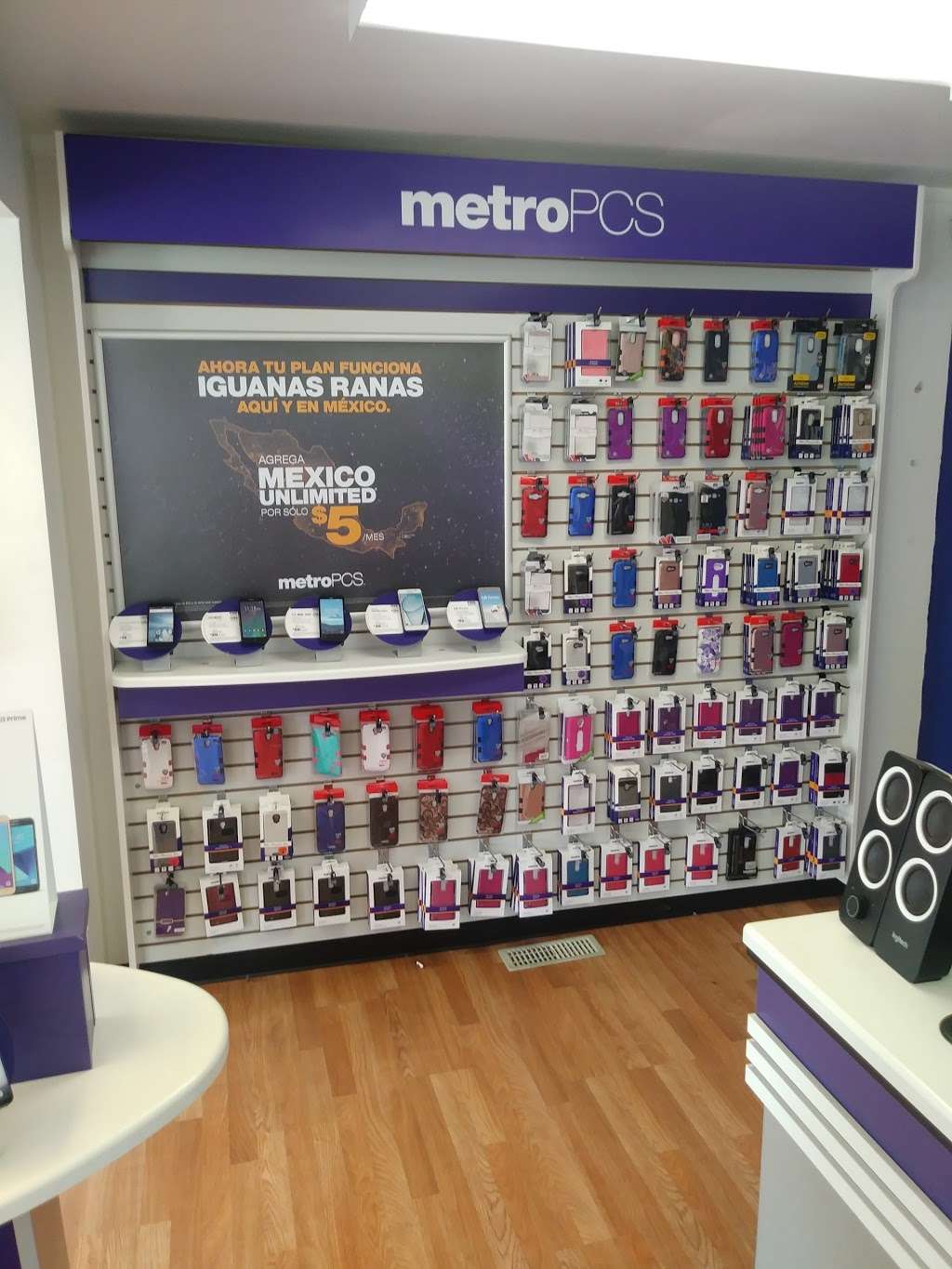 metro PCS | 4308 W Washington St, Indianapolis, IN 46241 | Phone: (317) 757-5882