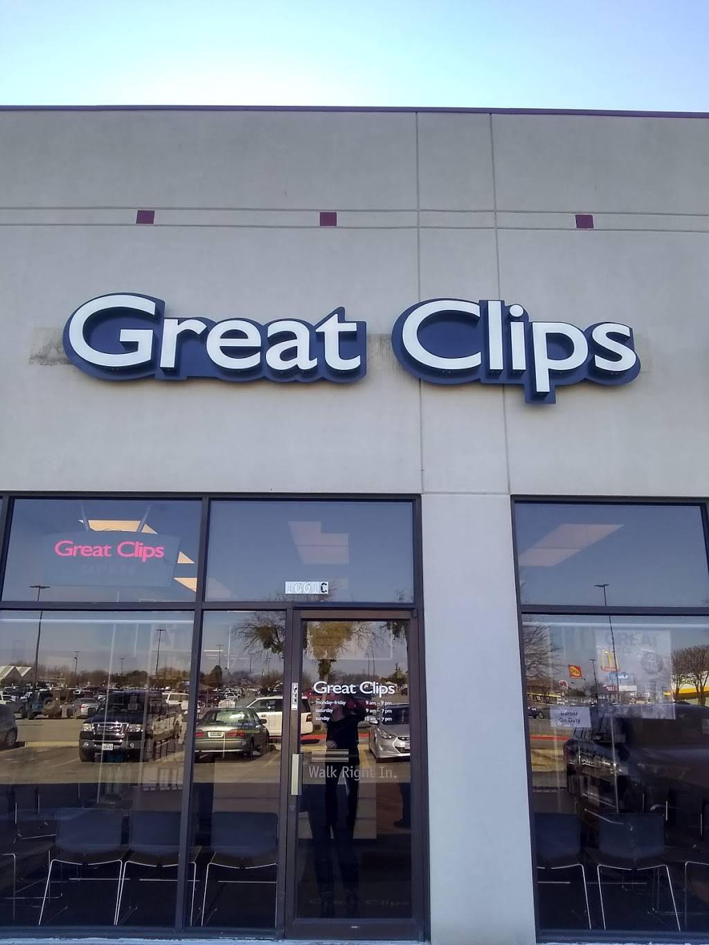 Great Clips | 1001 SW Wilshire Blvd Ste C, Burleson, TX 76028, USA | Phone: (817) 295-3597